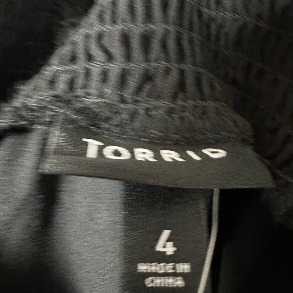 NWT Torrid Black Gauze and Chiffon Baby Doll Tie Top SZ 4 (26) - Picture 7 of 9